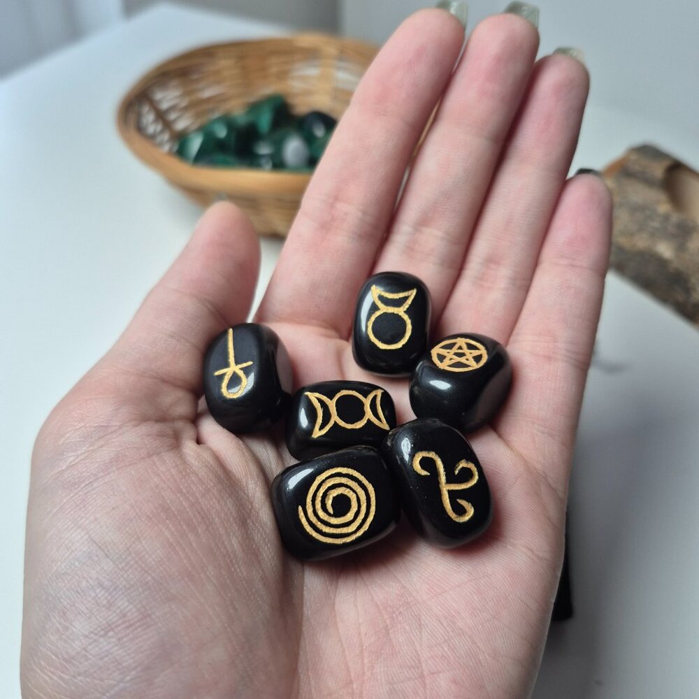 Beginner Black Agate Rune Set